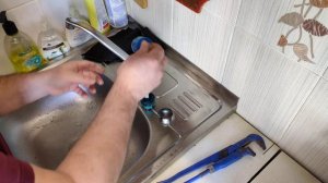 ремонт смесителя,замена катриджа на кухонном смесителе, есть ньюансы!