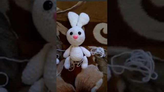 Амигуруми. Зайчонок, связанный крючком. Мастер класс. Инструкция смотреть онлайн