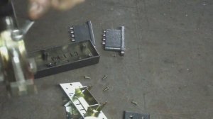 Кодовый замок.Как перевернуть защелку и заменить код