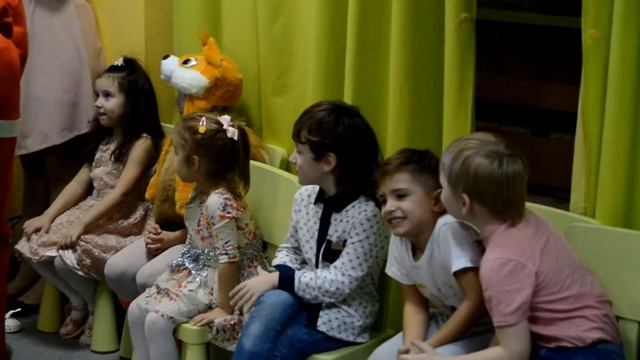 Чисто английский Новый Год!) смотреть онлайн