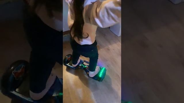 Айлин Гироскутер үйренып жатыр!!!