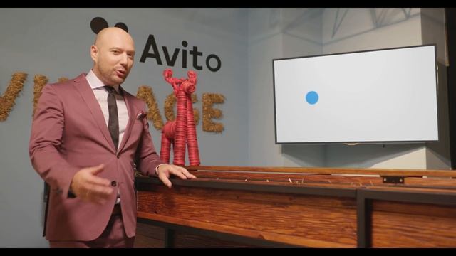 Владимир Маркони рассказывает историю Авито и показывает офис компании