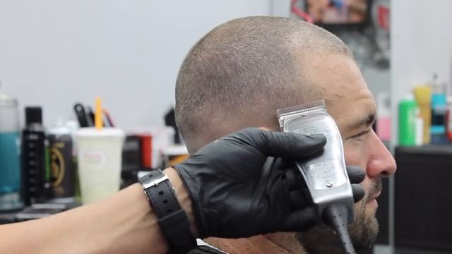 Skin Fade with 2 on top hair tutorial смотреть онлайн