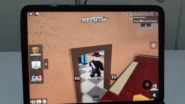 iPad Pro 2021(M1) Roblox Murder Mystery 2 (MM2) gameplay and test смотреть онлайн