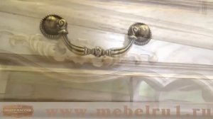 Комод и стеллаж  «Классик» из массива дуба