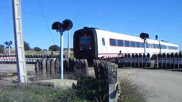 Aljucén, 594 Mérida - Madrid Puerta de Atocha смотреть онлайн