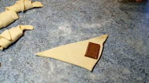 Слоеные рогалики с шоколадом//Рецепт слоеных булочек за 20 минут!Рецепты от Natali