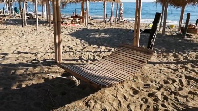 Песчаный пляж села Лдзаа (Абхазия) смотреть онлайн