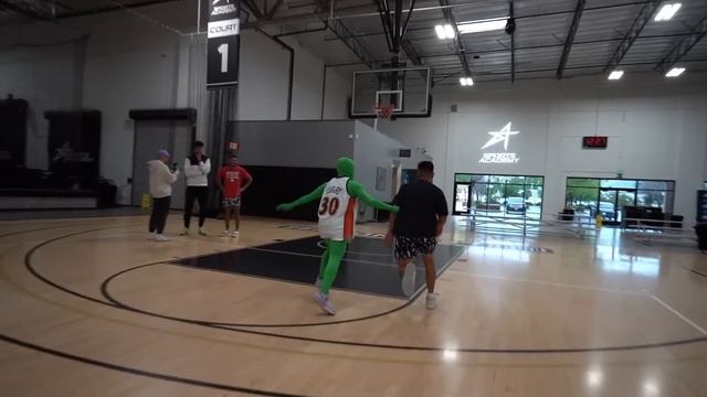 Guess The Secret Asian Hooper смотреть онлайн