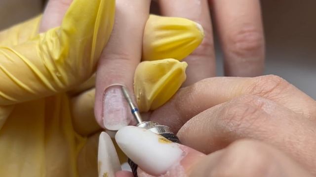 Были Ужасные пропилы и тонкие ногти от другого мастера? Чем укреплять и что делать чтоб носилось ? смотреть онлайн