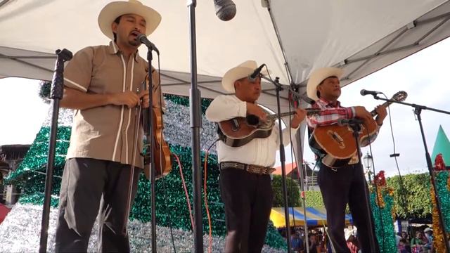 Juan Rivera con Amistad Potosina Azucena y Cielito Lindo смотреть онлайн