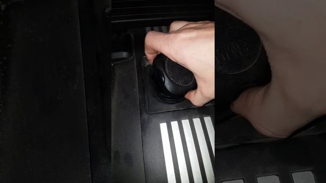 Тарахтение n52b30 смотреть онлайн