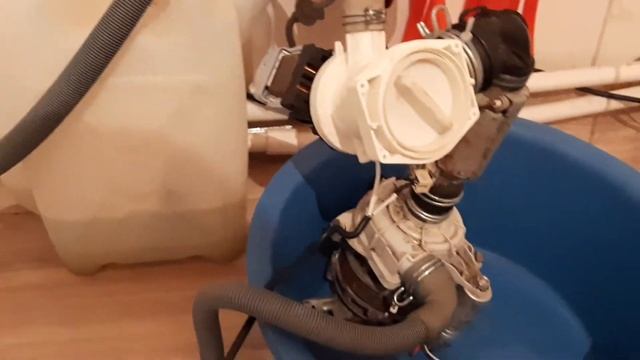 ? Устройство для промывки котла из старой посудомойки . Всё гениальное просто. смотреть онлайн