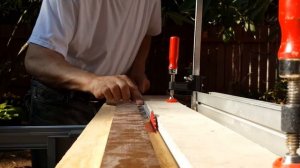 Aluminum Schluter rip on a Table Saw. Резка алюминиевого уголка плитки
