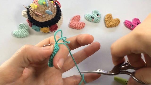 Mini corazón amigurumi ?| patrón gratis | tutorial fácil crochet - ganchillo смотреть онлайн