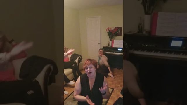 Комната с белым потолком. Лучший хор Торнхилл. смотреть онлайн