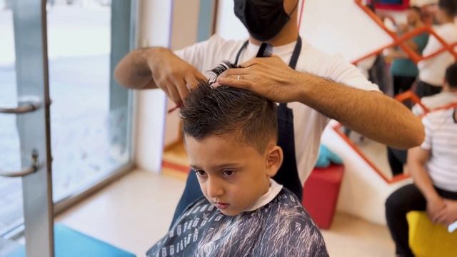 Modern Crop Haircutting 2023 | Step by Step Tutorial смотреть онлайн