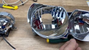 Установка Bi led линз на Nissan Sunny через юстировачную плиту на шпильки .