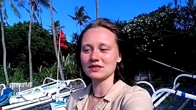 Живу на Бали и работаю учителем удаленно. Получила сертификат на https://tefl-tesol-certificate.com смотреть онлайн
