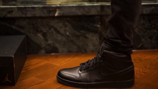 Nike Outlet Pickup AIR JORDAN 1 MID Tripple Black Sneaker Preview and Sneaker Giveaway смотреть онлайн