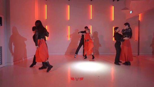 Caravan Palace - Jolie Coquine Locking X Waacking  Duet Performance