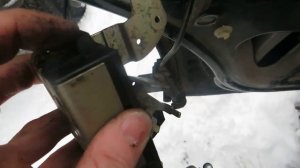 Нива Chevrolet.Личный опыт.Ремонт замка двери