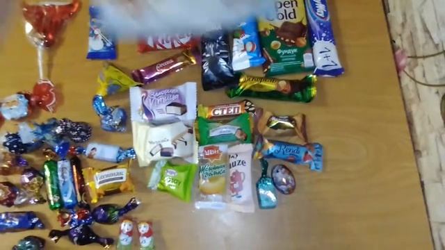Обзор сладкого подарка, который выдали в школе. Цена 500 рублей.+ докупки к подаркам своими руками! смотреть онлайн