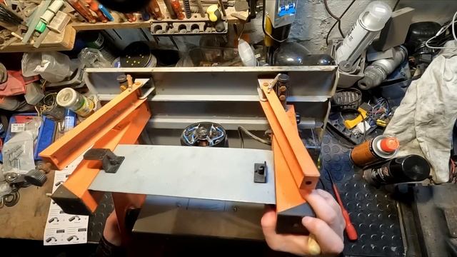 Ale Jaja - Po Wymianie Szczotek Pojawiła Się Niebieska Iskra - Pilarka Einhell Naprawiona?