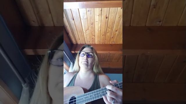 Machine Gun Kelly-My Ex's Best Friend ukulele version смотреть онлайн