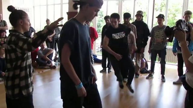 South Cyper 2015 Ессентуки HIp-HOp 2x2 Расул и Шамо vs Ирина СНЧ и Изабелла (часть 1) смотреть онлайн