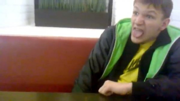 инопланетянин в человеческом обличии