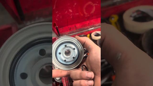 Honda CRV 2009 doing oil, change and fuel filter смотреть онлайн