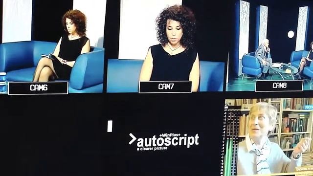 Лилия Виноградова читает "Застывая на самом краешке" смотреть онлайн