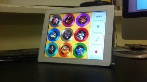 Frodio, Baby DJ и Букварио на ipad2