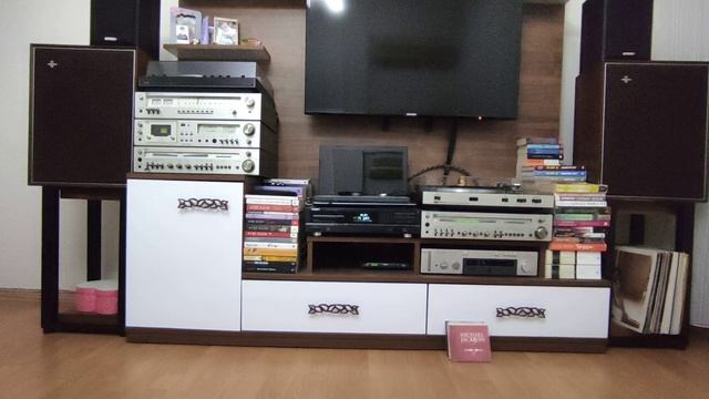Philips 22RH427 Speakers & Philips CD 830 Cd Player & ITT 8045 Amplifier смотреть онлайн