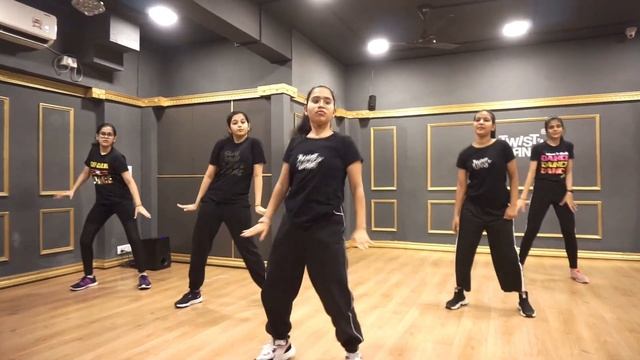 Ride It - Jay Sean | Twist N Turns Dance Studio смотреть онлайн