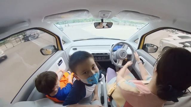 Wuling Air EV Test Drive смотреть онлайн