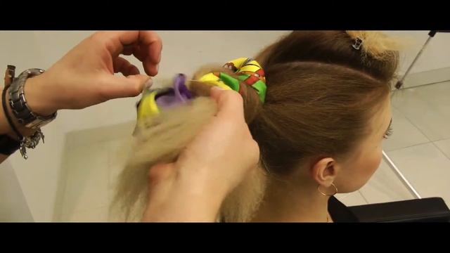 Прическа с платком. Вариант 3 смотреть онлайн