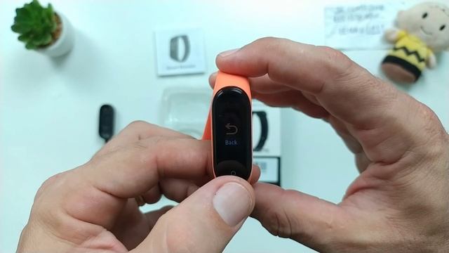 SMARTBAND M4 PLUS | M4 smartband PLUS com CONTROLE DE MÚSICA (Unboxing) смотреть онлайн