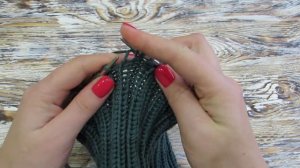 Вяжем резинку одинаковую с лицевой и изнаночной стороны