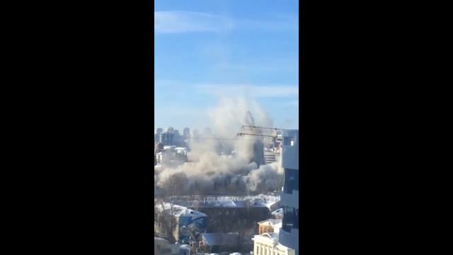 Реальный снос башни в Екатеринбурге 24.03.2018 смотреть онлайн