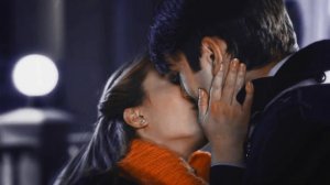 Ради любви я всё смогу (Костя и Маша)|Таю на губах