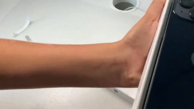 iPhone 14 unboxing Midnight, 128GB storage смотреть онлайн