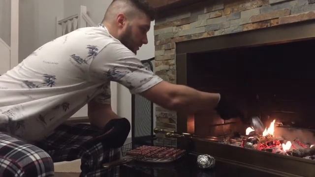 Готовим в камине. Интересные факты смотреть онлайн