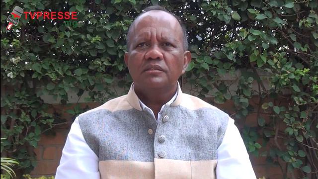 Rivo RAKOTOVAO: Tsy fanasan'ny frantsay ny Filoha Malagasy, tonga amin'ny teny nomeny ny Filoha. смотреть онлайн