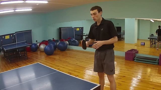ПРИЕМ ПОДАЧИ в НАСТОЛЬНОМ ТЕННИСЕ: Обучение позиции и выход на короткий мяч при приеме подачи смотреть онлайн
