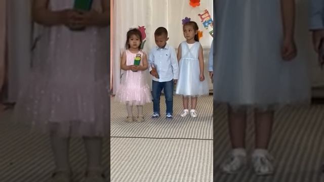 стихотворения выпускникам детского сада смотреть онлайн