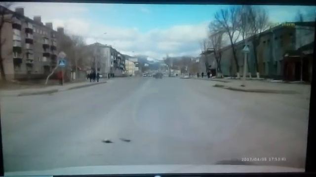 Gelendvagen на большой скорости на Сахалинской в областном центре смотреть онлайн