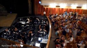 Театр Новая опера, вход в левую ложу,  место 5. Как видно зал и сцену.