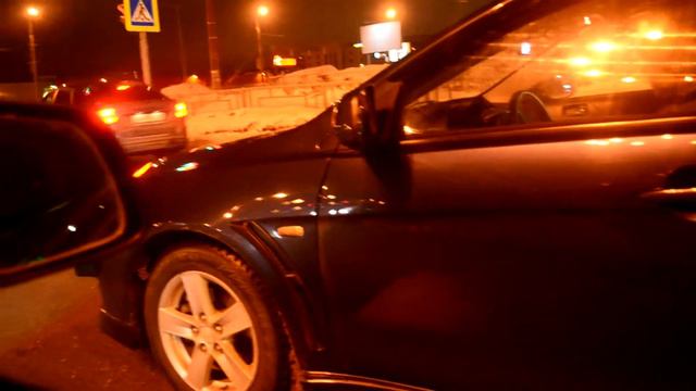 3 Акулы вышли на охоту - Lancer X топит по ночному городу !!! смотреть онлайн